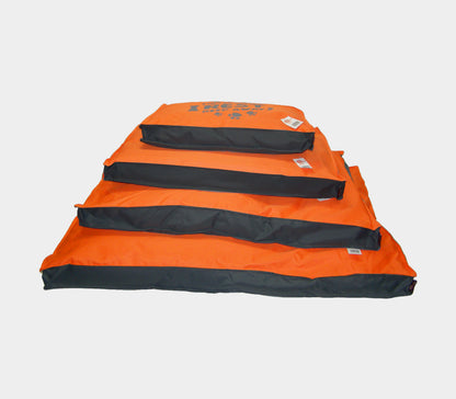 PET CUSHION ORANGE-GREY S 60x45x8cm